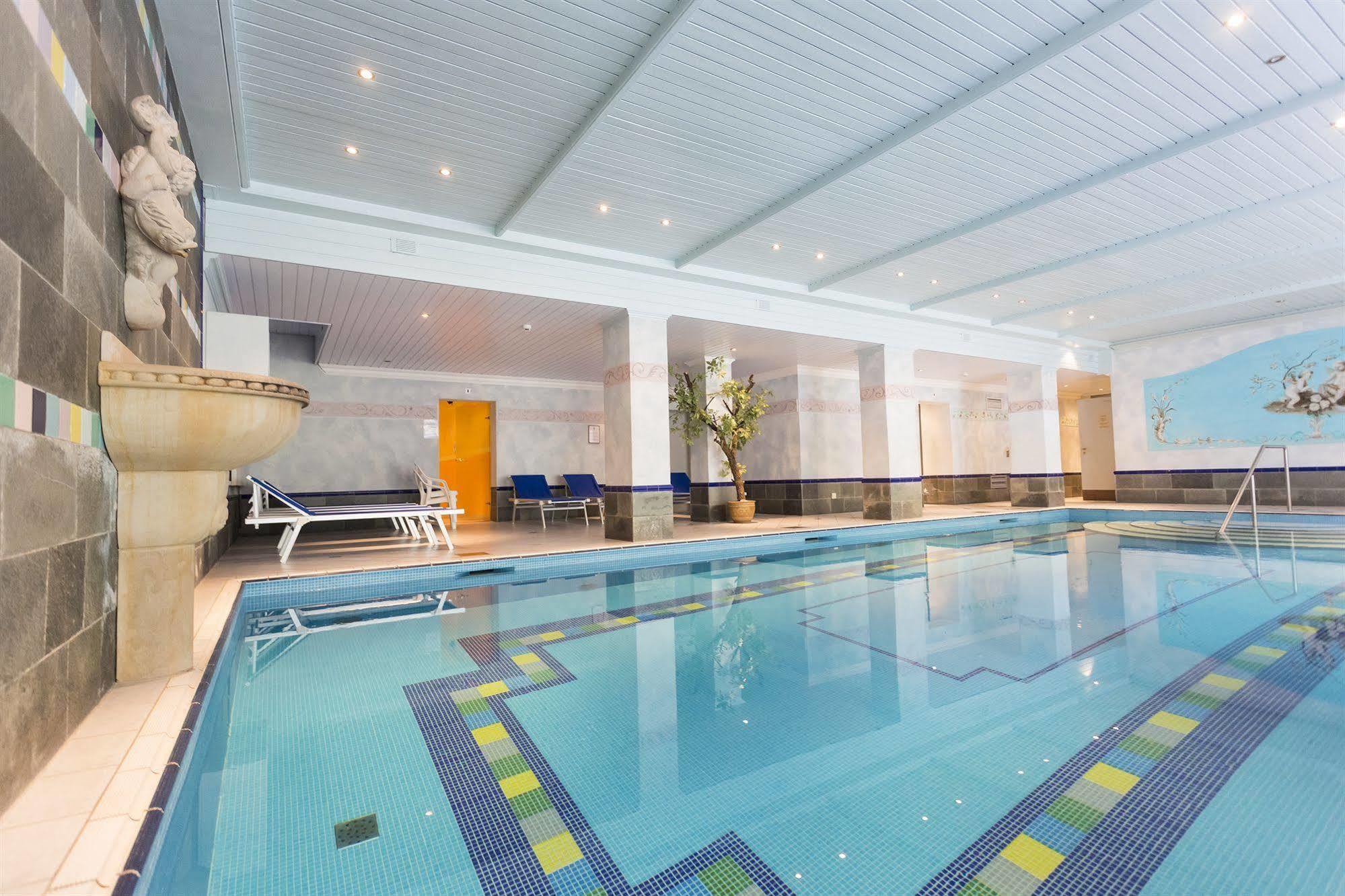 Hotel Alpenhof Sankt Jakob in Defereggen Bagian luar foto