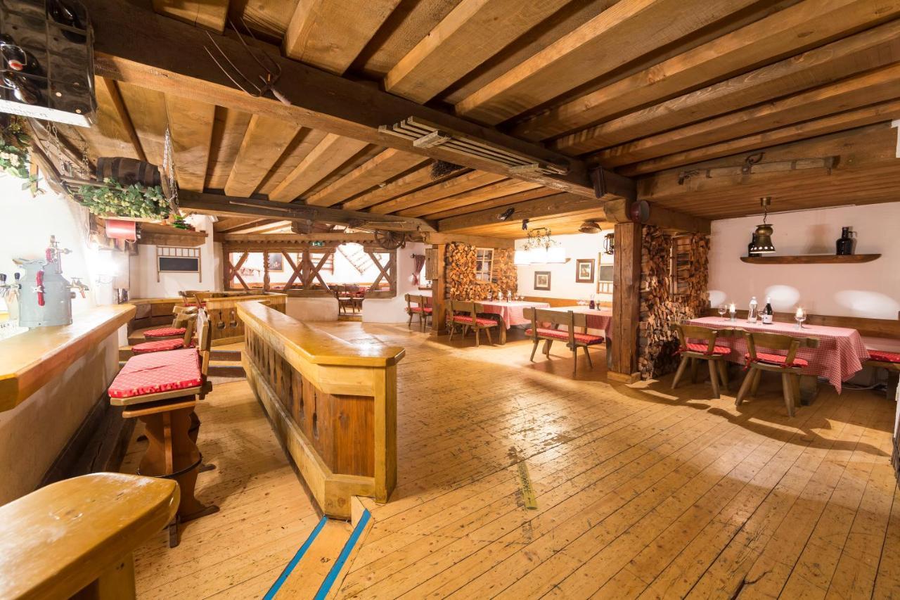 Hotel Alpenhof Sankt Jakob in Defereggen Bagian luar foto